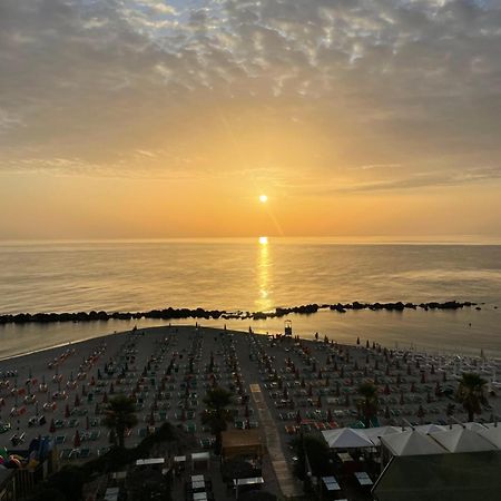 Ferienwohnung Il Balcone Sul Mare Porto Recanati Exterior foto